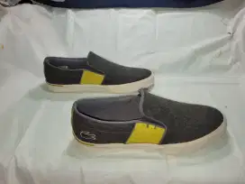 Sepatu Slip On Lacoste 41