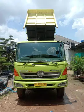 Hino FG Series 2014 Bensin