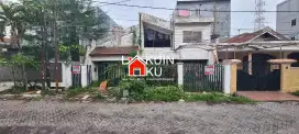 Dijual Rumah Lama Hitung Tanah Dharmahusada Indah,Kertajaya,Jawa Timur