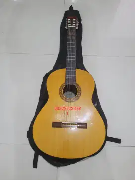 Gitar akustik Yamaha C315 Ori