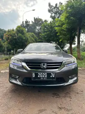 Honda Accord 2013 Bensin