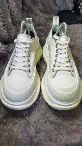 Alexander Mcqueen Oversized Sneakers Unisex Mulus