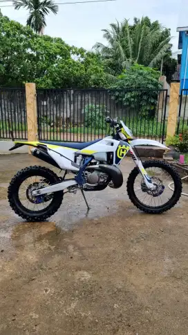 HUSQVARNA TE 250 Mulus Seperti