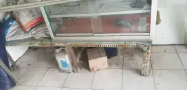 Meja besi lesehan usaha kuliner