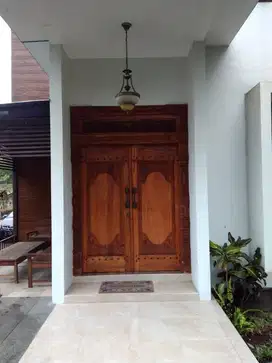 Dijual rumah dan tanah luas jalan raya baturaden timur