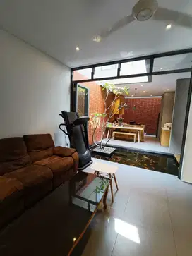 Rumah Baru + Kitchen Set Full Marmer di Jl. Kayu Agung, Buah Batu