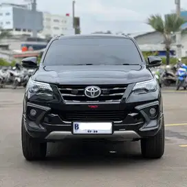 Di jual CASH Fortuner VRZ TRD 2.4 automatic 2018