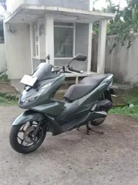 Nia: PCX 160 CBS DP 1,550,000 PLAT F KOTA PAJAK HIDUP CASH NEGO