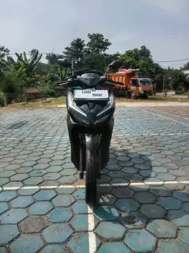 Nia:DP 1JT VARIO 125 CBS ISS 2020 PLAT B JAKBAR PAJAK HIDUP CASH NEGO