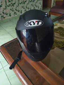 HELM KYT R10 SOLID - BLACK MATT