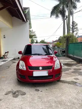 suzuki swift gx (istimewa)