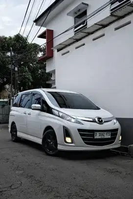 Mazda Biante 2.0 AT 2013 putih bandung non skyactiv