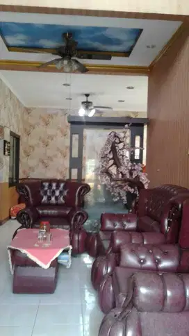 DIJUAL RUMAH HOOK SEMI FURNISH DI GRAND WISATA BEKASI