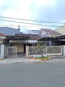 Dijual Rumah Terawat Siap Huni di Daerah Candi - candi, Kota Malang