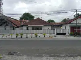 Rumah strategis pinggir jln utama seputar HOS Cokroaminoto Wirobrajan