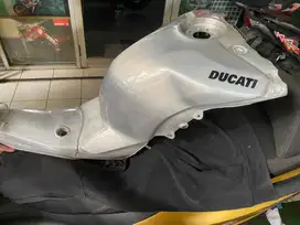 Tangki Ducati Panigale V4 alumunium