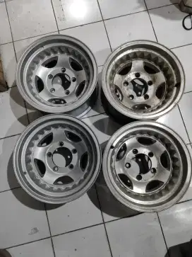 Velg jeep ring 15.lebar 8 inc