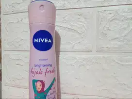 NIVEA Deodorant Spray Brightening Hijab Fresh