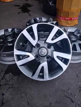 Velg Mobil ORIGINAL Nissan Grand Livina Last Edition R15 Pcd 4x114