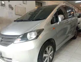 Honda Freed Silver Siap Pakai