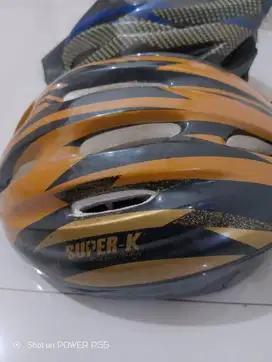 Helm sepeda dewasa mulus