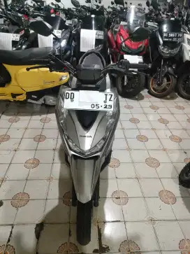 Honda beat street 110 cc 2024 silver