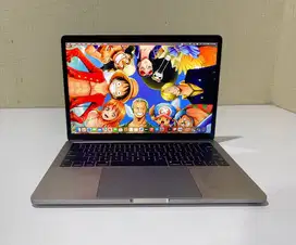 MacBook Pro 13inch 2017 Intel Core i7 Touch Bar 16/256GB