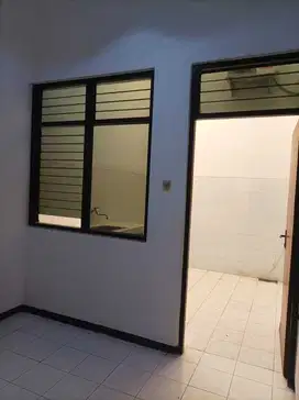 ADA SATU LAGI DIJUAL MURAH SIAP HUNI  RUMAH TAMAN PONDOK INDAH