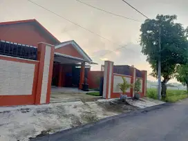 Rumah Luas Pusat Kota Karanganyar