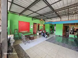 Rumah plus usaha di tegalgede karanganyar