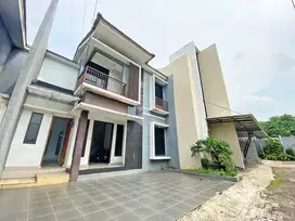 BU DIJUAL CEPAT RUMAH BAGUS SIAP HUNI DI JAGAKARSA JAKSEL