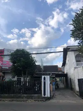 Rumah Kos dan Tempat Usaha dekat  Pusat Kota  Bandung