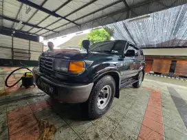 Toyota Landcruiser VX80 Th'96 M/T Hijau Kondisi Siap Pakai Ex Pribadi