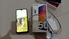 Handphone Samsung Galaxy A50