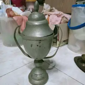 piala/tropi jadul