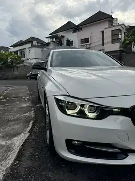 Bmw F30 320i sport LCI