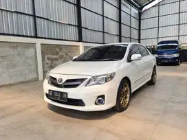 Altis V 2011 matic km rendah