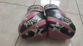 Boxing Gloves Muaythai Gloves Sarung Tinju Fairtex 8oz