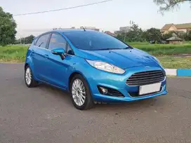 Ford Fiesta S 1.5 L 2014 AT