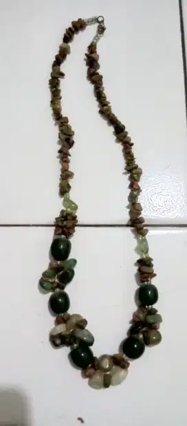 kalung batu asal kalimantan