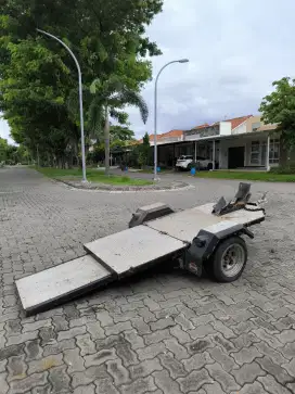 Trailer Motor Besar