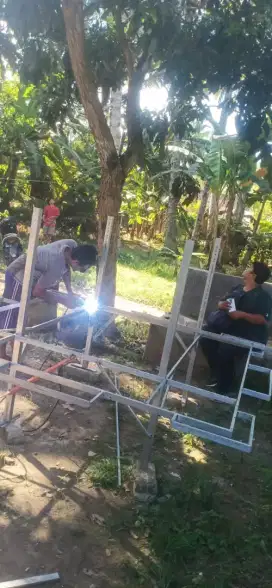 Tukang las dan bangunan panggilan