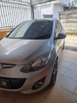 Dijual Cepat Mazda 2 Silver Thn 2012 Kondisi Sehat Siap Pakai