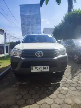 Dijual HILUX SINGLE CABIN 2.5 MT SOLAR TH. 2019 (NEGO)