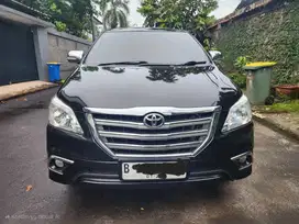 INNOVA G MATIC 2014 2015 BENSIN KM LOW FULL ORISINILAN MULUS LUAR DLAM