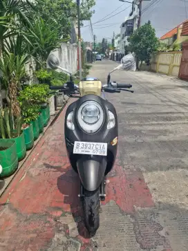 Bekas berkualitas bergaransi Honda Scoopy stylish no minus siap pakai