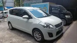 ertiga mulus orisinil siap pakai pajak dan plat baru belom dipasang