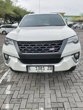 Fortuner Vrz AT 2019 km 60rb