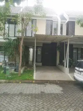 Disewakan Rumah Siap Huni Di North West Lake