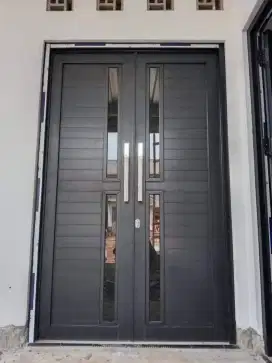 Pintu panel swing double